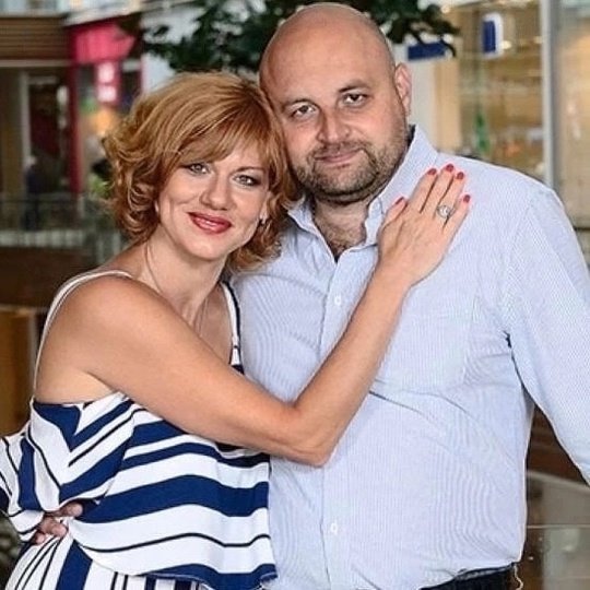 7 актрис, которые счастливы в браке с мужчинами, далеки?...