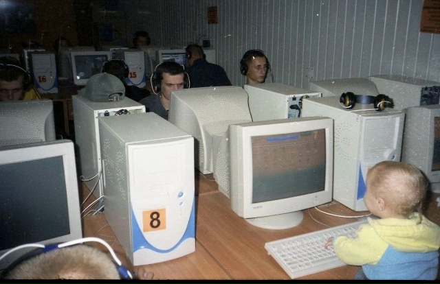Сейчас у каждого есть компьютер, интернет, а раньше всё...