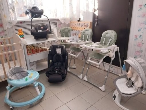 В области работают пункты проката для новорожденных
П...