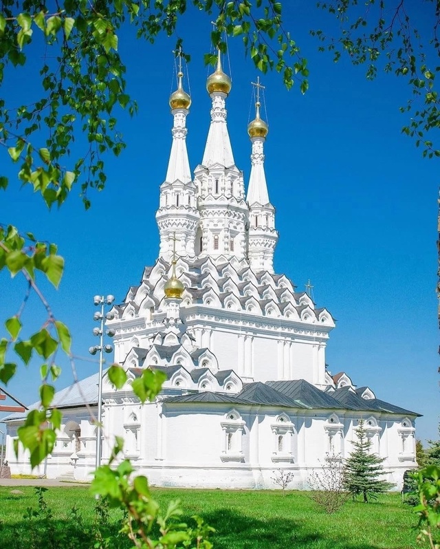 Вяземский Иоанно-Предтеченский монастырь??