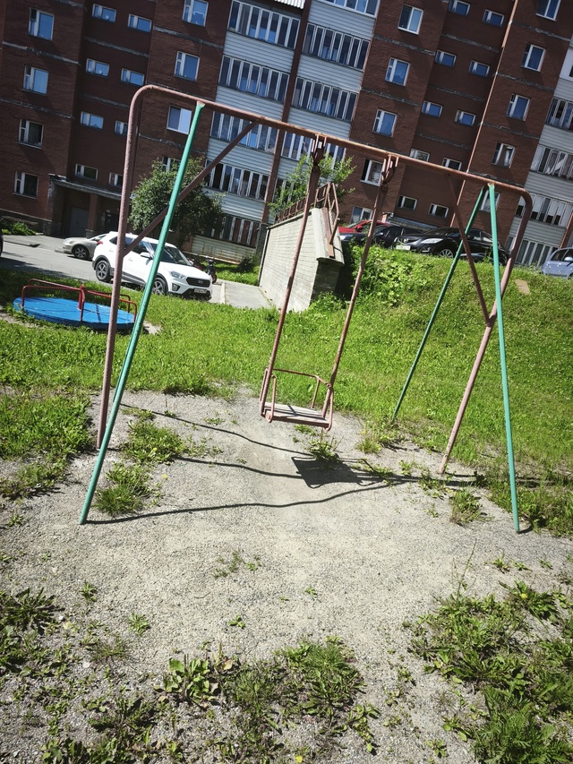 Ленина 109 3ий двор.
Это вообще приемлемо?