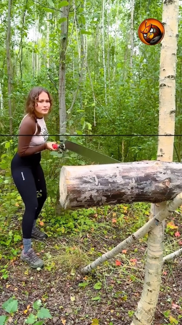 Лесная лайфхакерша 👍