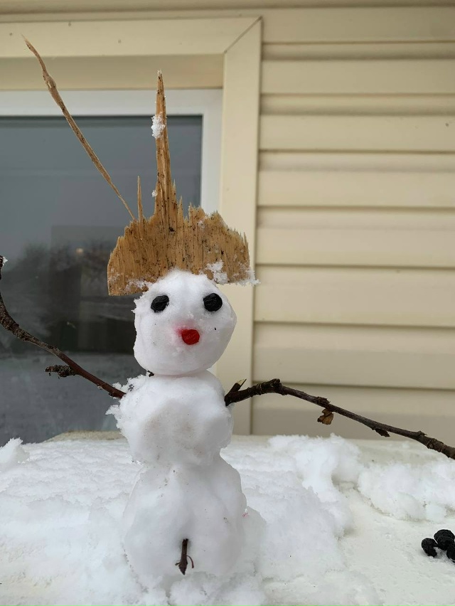 Жители делится своими☃ снеговиками
Ну что сказать: к...