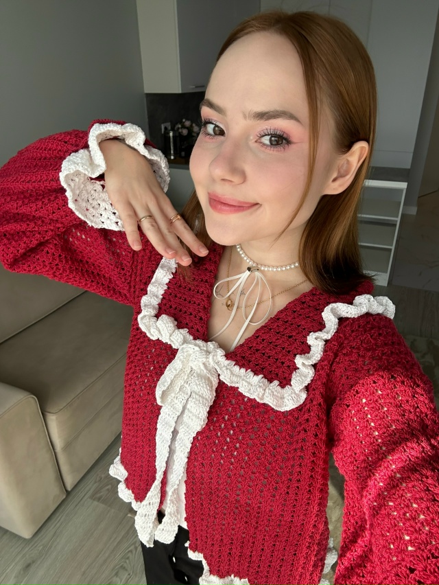 Связала кофточку, как вам? ❣️