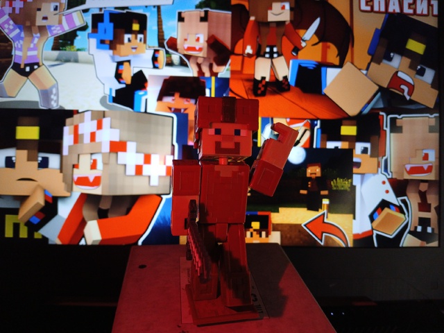 Вот нафоткал красивые фоточки стива на фоне Евгена Бро