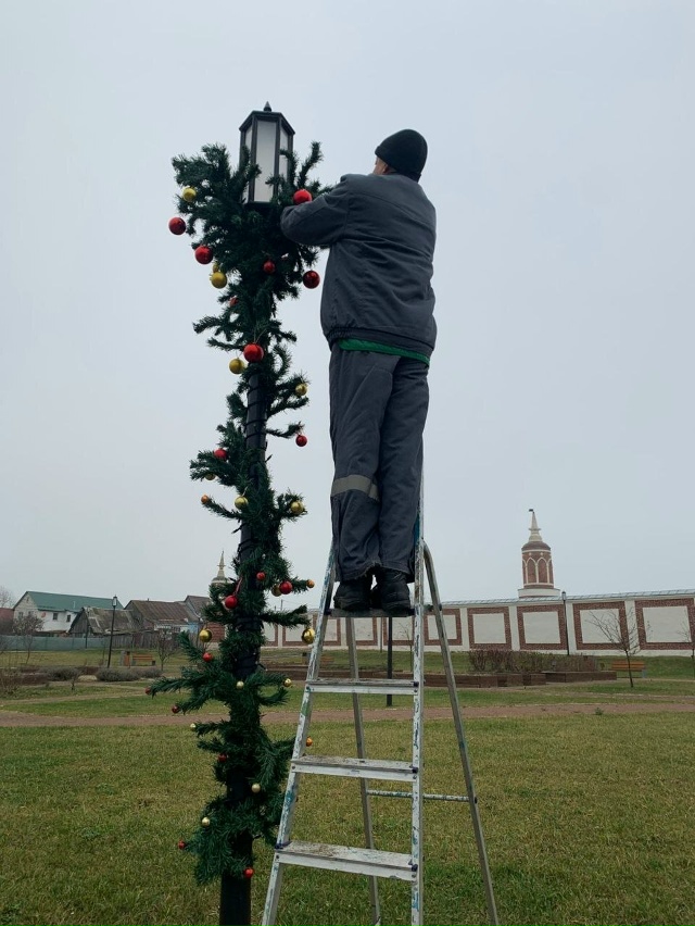 Коломна наряжается к Новому году 🎇
В Коломне не ути...