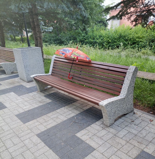 Кто то оставил на против Меланжа