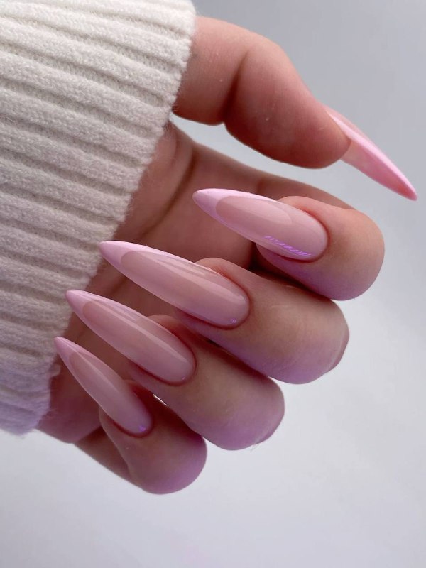 Да или нет такому маникюру ?