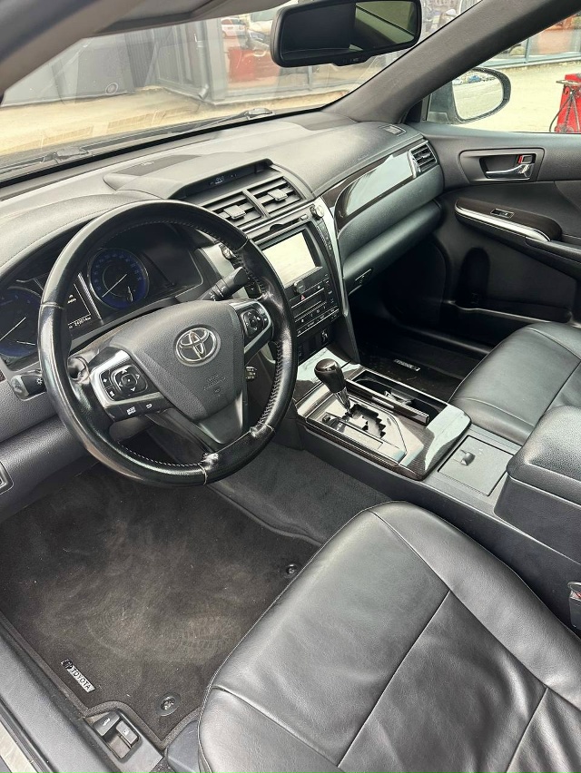 Продается Камри 55
2015 год
4 хозяина
Пробег 200к
Новая зи?...