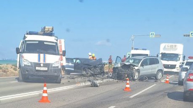 Очевидцы сообщают о серьезном ДТП в районе 
