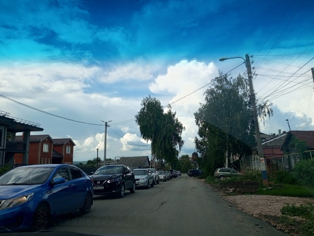 В Алатыре тоже бывают пробки. Традиционный затор на Мо?...