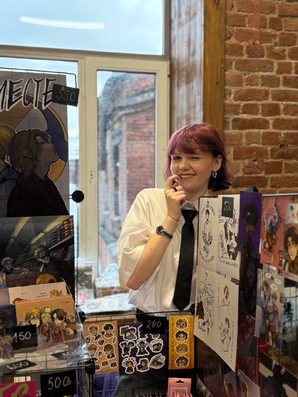 разложились и ждём за 3 столом на Хокку!