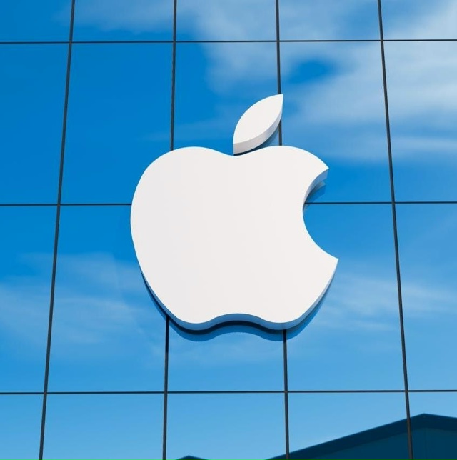 Apple ужесточила контроль поставок iPhone в Россию
Как соо...