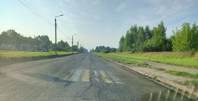 Продолжается ремонт дороги от пирамиды к коттеджам... Б...