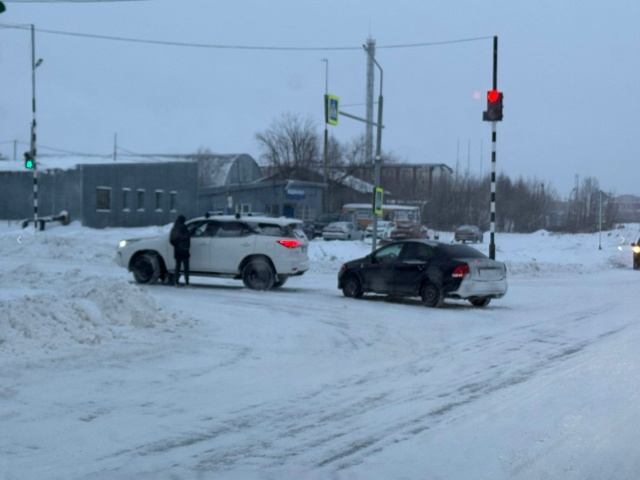 Перекресток Возейская-Приполярная... Что за дни у нас? Ч...