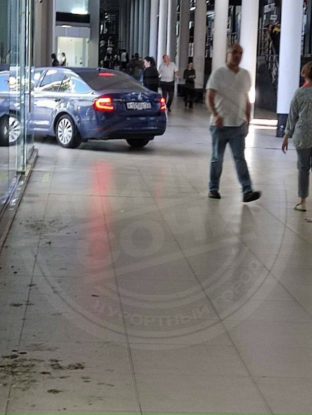 «Вы ушли с маршрута»
Сложно в городе двигаться по нави...