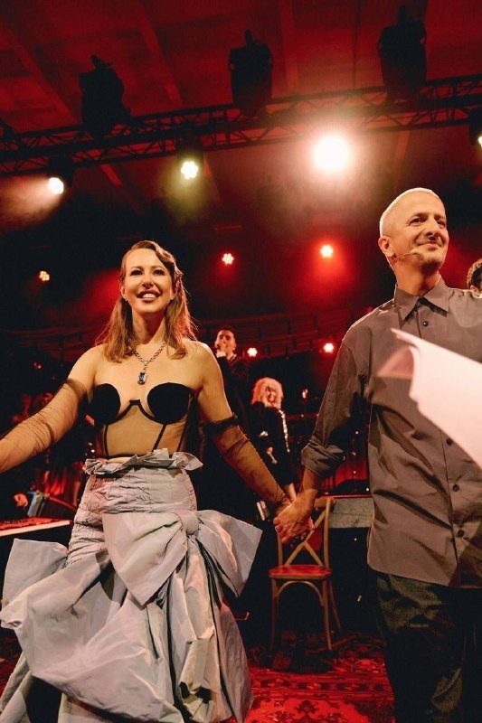 Ксения Собчак закатила вечеринку в честь своего 44-лети...