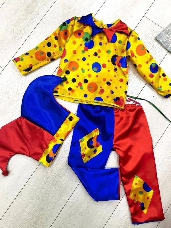 Новогодние костюмы напрокат! Есть много других костюм?...