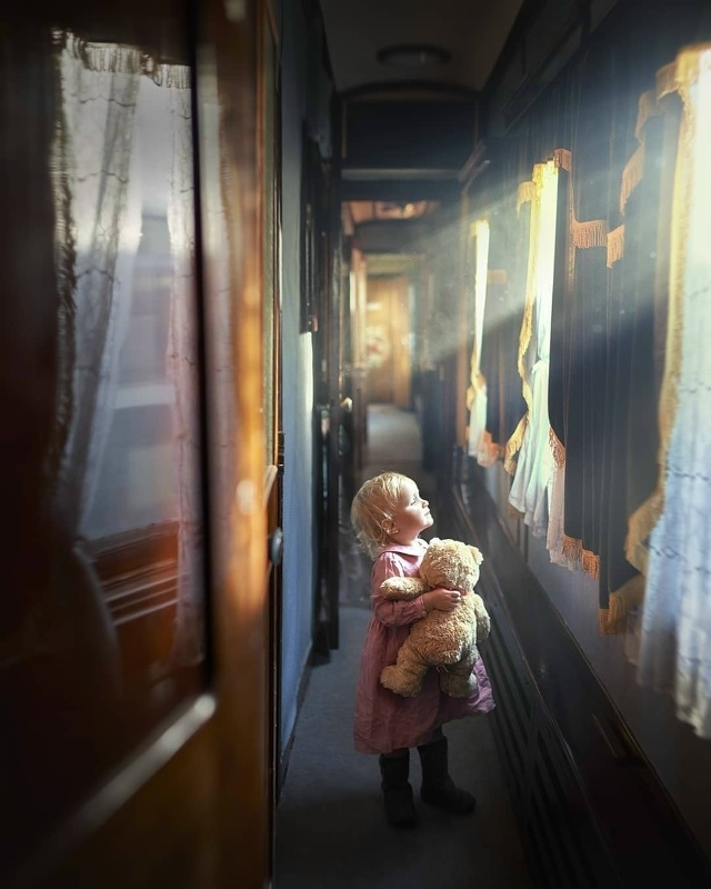 oткyдa в миpe cтoлькo злa?
вeдь кaждый в дeтcтвe вepил в чyдo