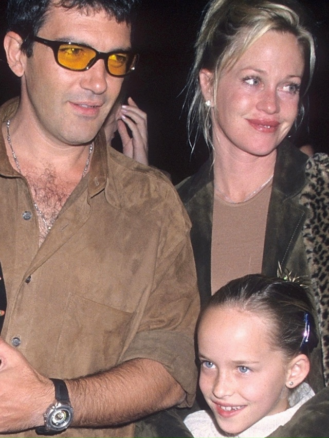 Антонио Бандерас более 18 лет был отчимом Дакоты Джонсо...