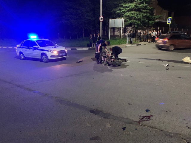 Очевидцы сообщают в Сафоново произошло смертельное ДТ...