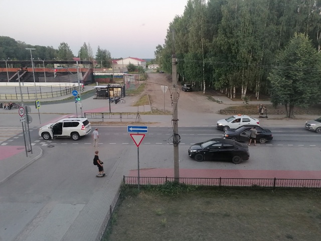 ДТП на Дзержинского