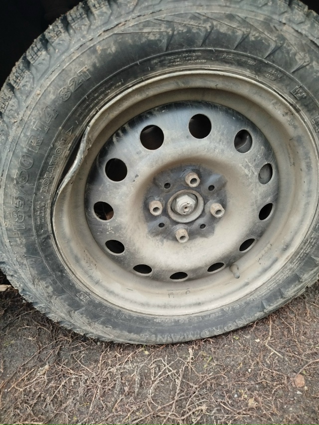 Хорошие дороги нынче видимо у нас вообще редкость,либо...