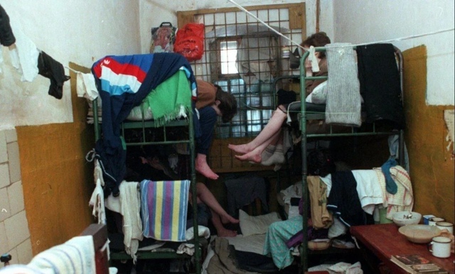 Женские тюрьмы в 90-е годы, вот это вайб😅