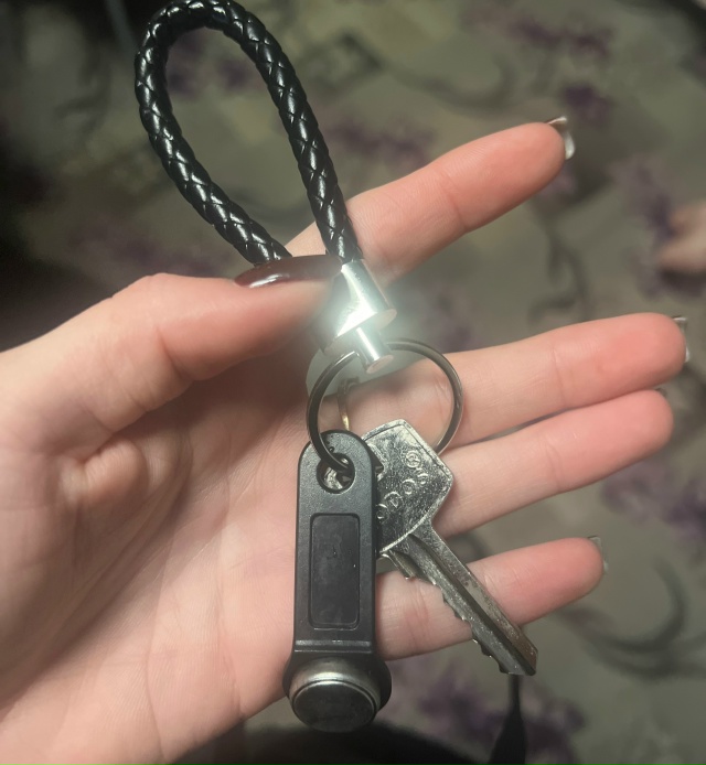 Найдены ключи на улице жемчужная 46