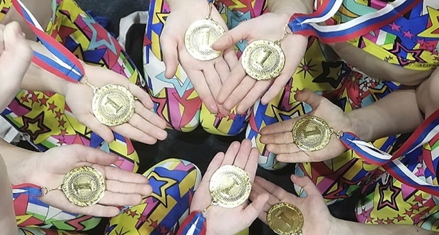 ПУТЕВКИ НА ПЕРВЕНСТВО РОССИИ ВЗЯЛИ ВОЗДУШНЫЕ ГИМНАСТК...