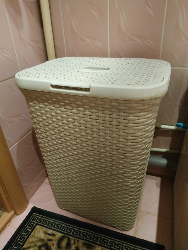 Отдам корзину для белья,отличное состояние.