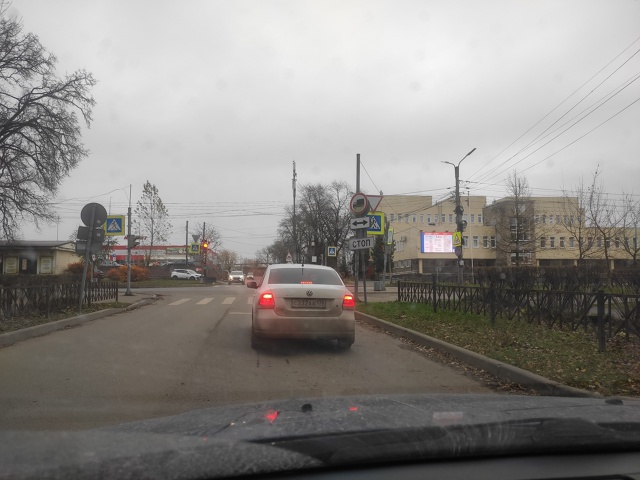 Товарищи гаишники, вы по дорогам не ездите? Особенно до...