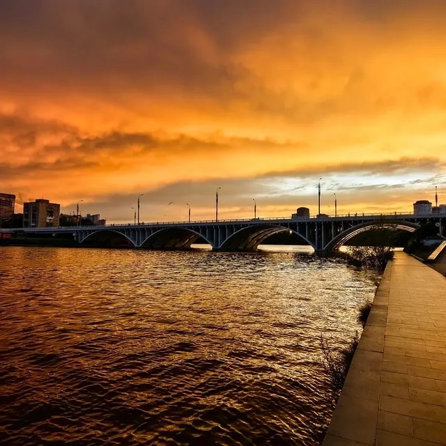 Краски вечернего Екатеринбурга🌆