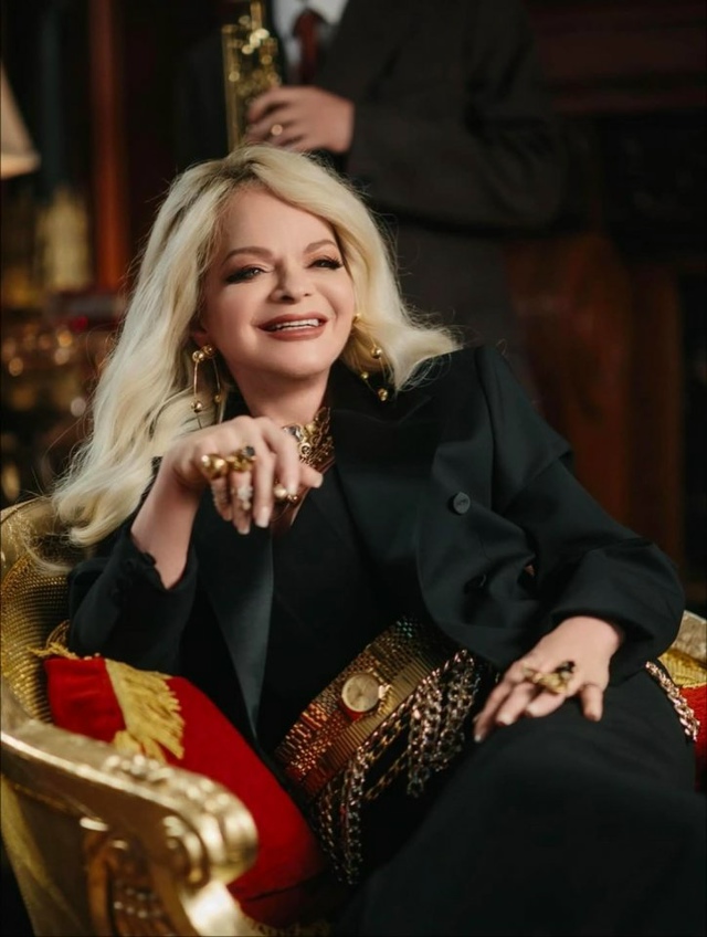 Лариса Долина исполнит популярную песню Инстасамки «З...