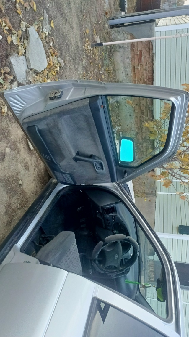 Продам ВАЗ 2111 2006 года. Стоит 124 двигатель 16 клапанный, к?...