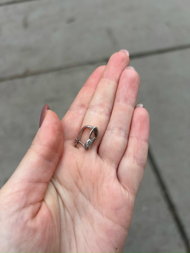 В районе фестивального проезда был найден телефон и се...