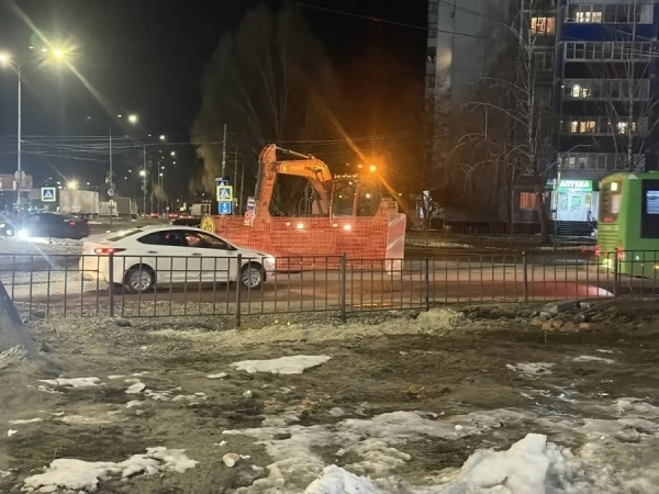 ⚡Специалисты «Курскводоканал» устраняют обвал канал?...