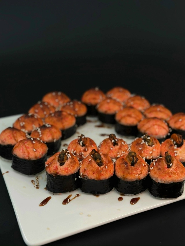 🔥Акции в «СушКах»! «Сет Запеченный» - 1399₽! Ролл с лосо?...