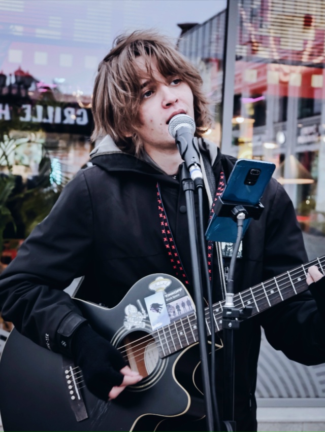 Приветствую! Я молодой диджей с ОПЫТОМ и своим оборудо?...