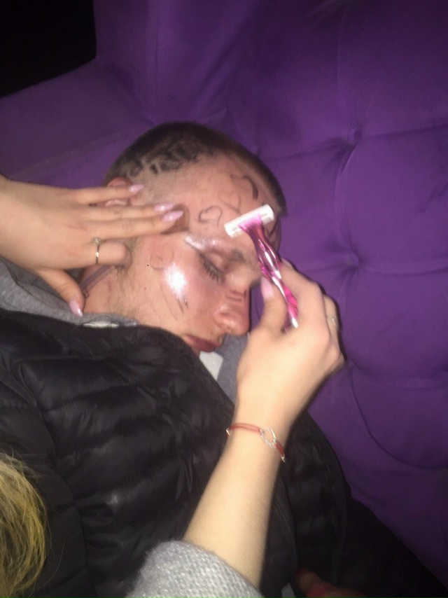 Этой девчонке он точно не так перешёл дорогу