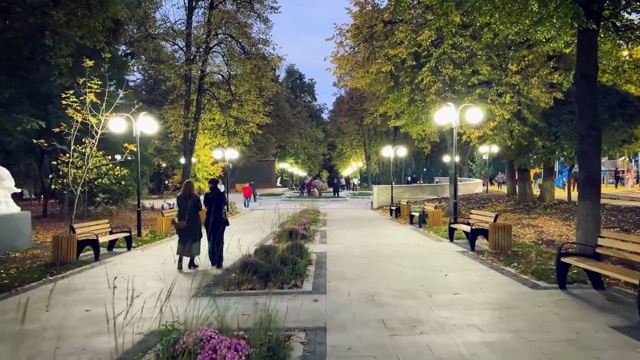 📸 На этой неделе в Парке Пионеров будут установлены к?...