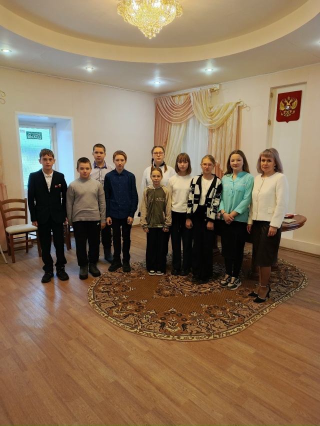 От пера до компьютера: шестиклассники заглянули в «свя...