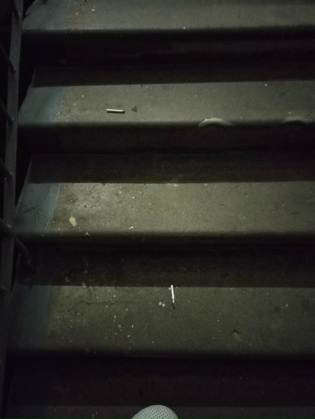 Почему не стоит камера и техника безопасности на лестн...