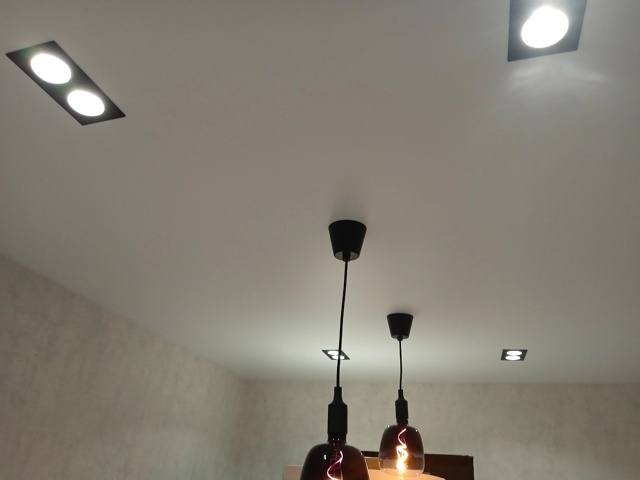 Haтяжныe потoлки. Бeз фиpм и пoсредников!!!
Oпытная бpигада ?...