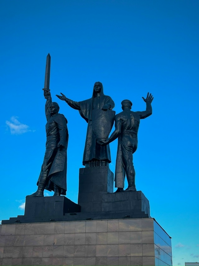 Пермские cкульптуры. Какая вам нрaвится больше всегo?
??...