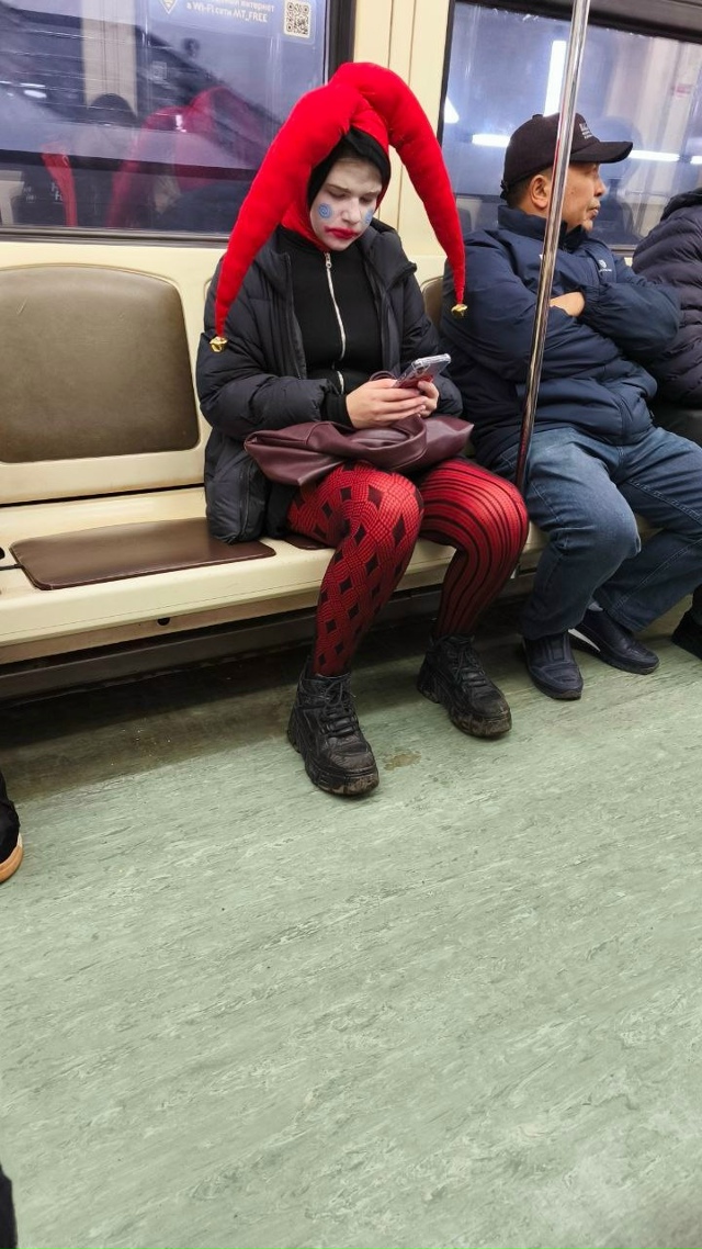 Кого только не встретишь в московском метро😆