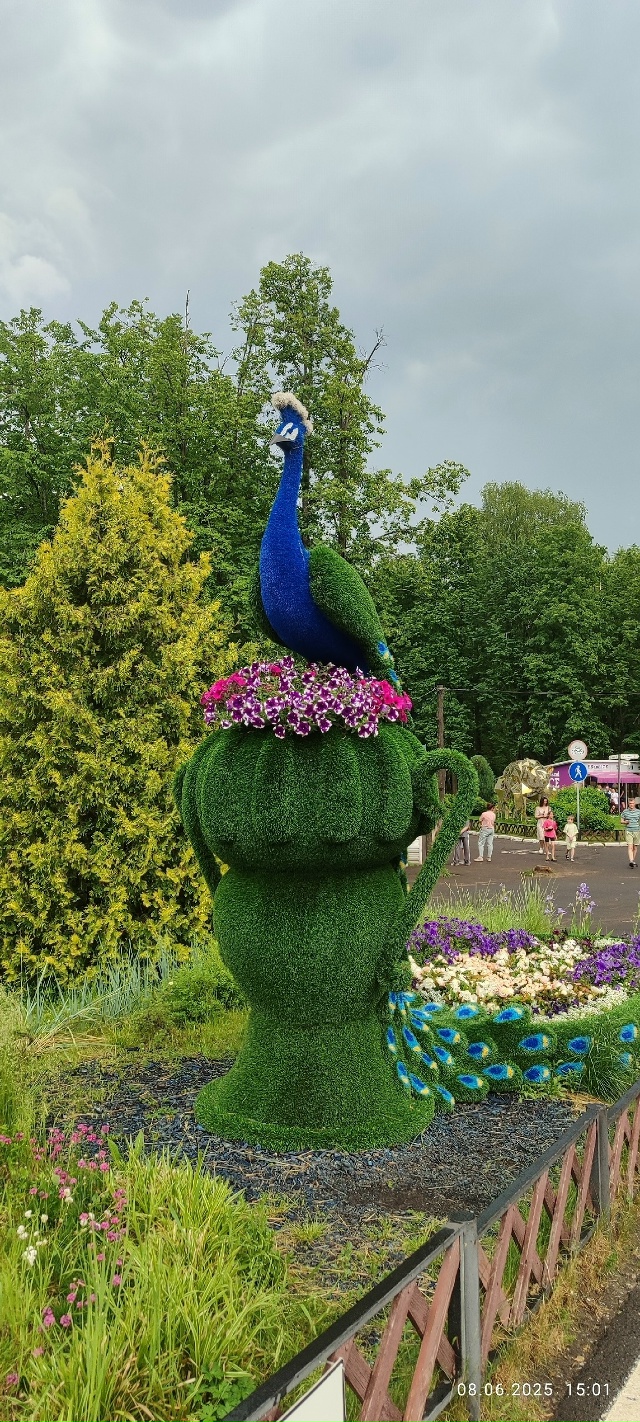 Частичка лета =) как прошло, успели отдохнуть и напитат?...