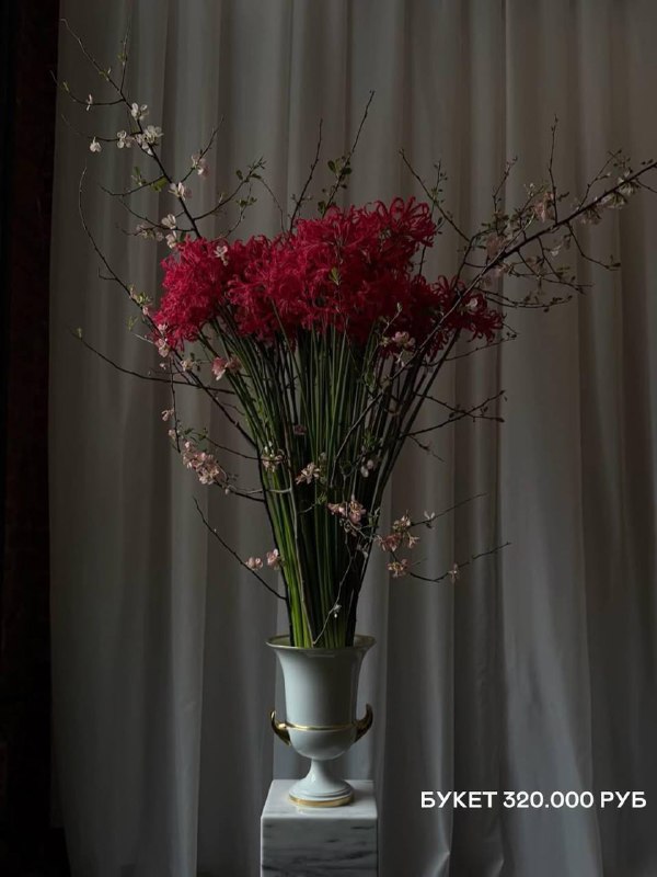 Столичные флористы показали, сколько стоит высокоранговый букет на 8 марта.
По их словам, такие ко