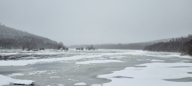Лед постепенно сковывает Вишеру
📸 Дирекция ООПТ