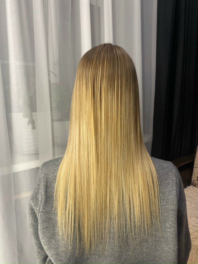 Всем привет! Меня зовут Анастасия и я мастер по реконст...